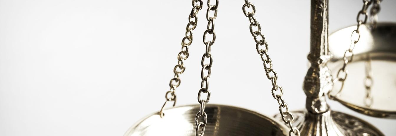 Julia Gadilhe | Avocat Droit de la famille & droit pénal Roubaix